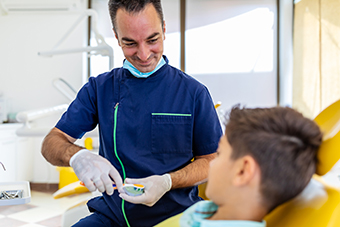 A Complete Guide to Choosing a Family Dentist